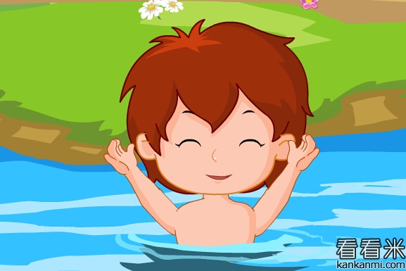 小男孩在河里洗澡